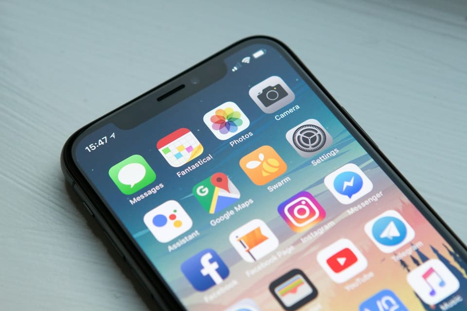 Building and testing a mobile app on a smartphone